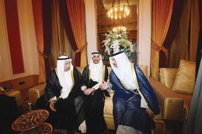 سمو الشيخ جابر المبارك ومرزوق الغانم وعلي الغانم﻿
