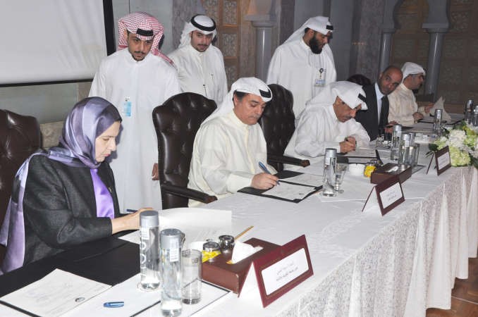 جانب من توقيع بروتوكول سرية المعلومات بين الجهات المشاركة