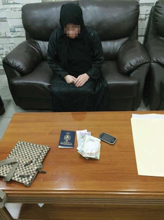 الوافدة التي قدمت الى الكويت بفيزا سياحية