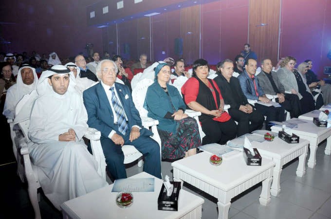 جمهور من مختلف المستويات في الحفل الختامي﻿