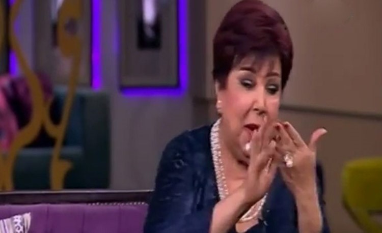 بالفيديو.. رجاء الجداوي تتورط وتكشف عن سنها الحقيقية دون قصد في برنامج "معكم"