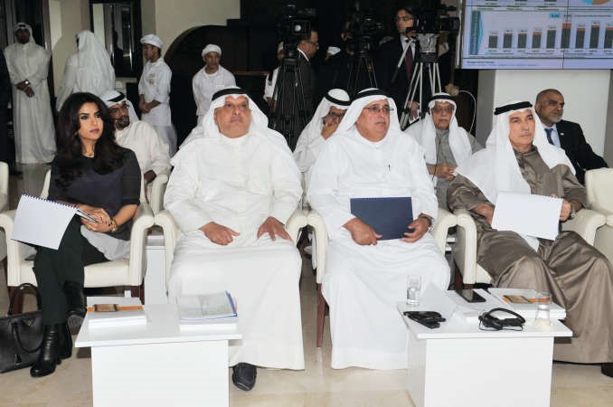 جانب من الحضور ويبدو فيصل العيار ومسعود حيات والعجيل في مقدمة الحضور ﻿