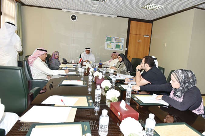  دمطر المطيري متحدثا خلال المؤتمر الصحافي ﻿