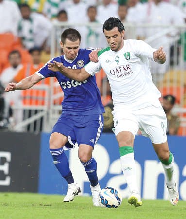 محترف اهلي جدة السوري عمر السومة سجل هاتريك وهنا امام ناساف في الابطال افپ