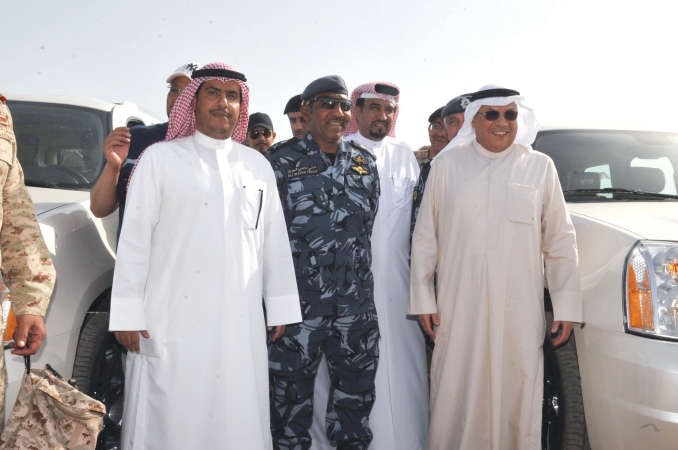 الشيخ خالد الجراح مع اللواء علي ماضي والزميل عبدالهادي العجمي﻿