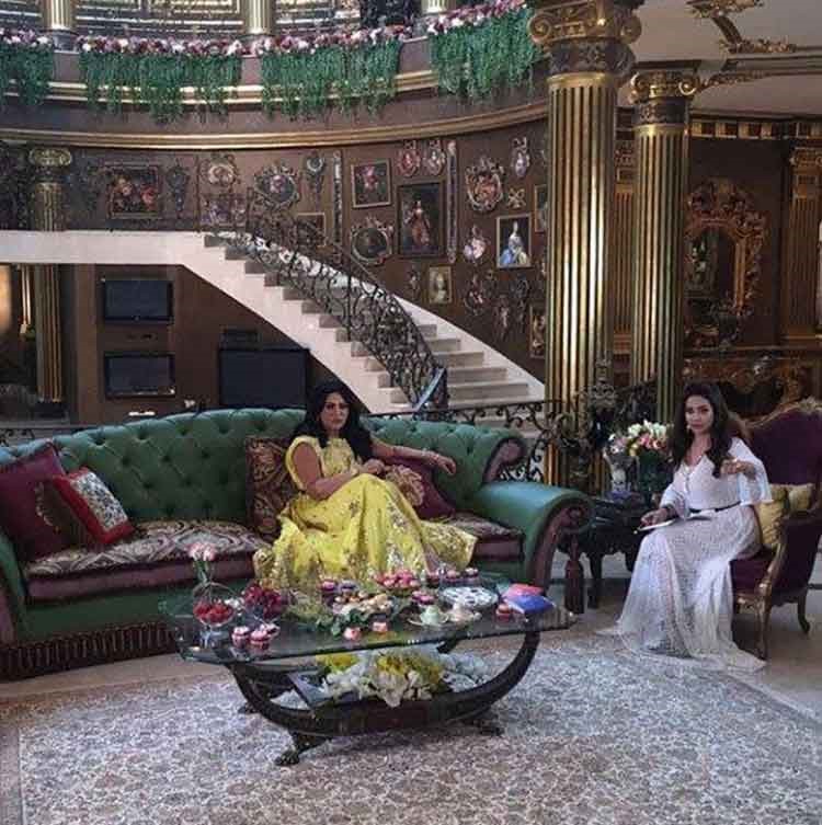 بالفيديو والصور.. فخامة قصر أحلام تجذب أنظار متابعيها