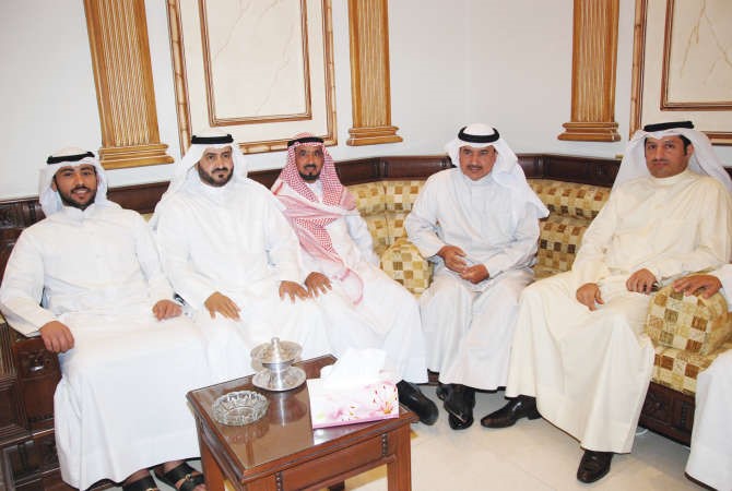  دبدر الشريعان وعبدالله المحيلبي ومخلد العازمي ومسعد المحيلبي 