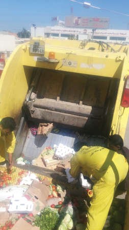 جانب من عملية اتلاف المواد المضبوطة﻿