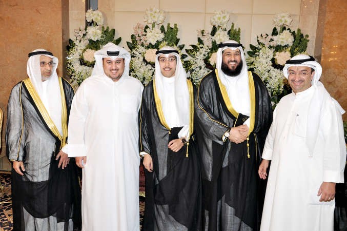 صالح الملا و حمد الرومي يهنئان﻿