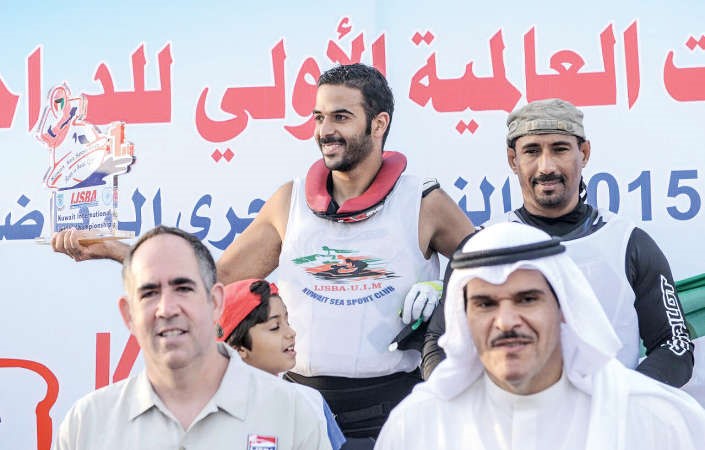  محمد بوربيع عقب تتويجه بطلا للجالس المعدل للمحترفين﻿