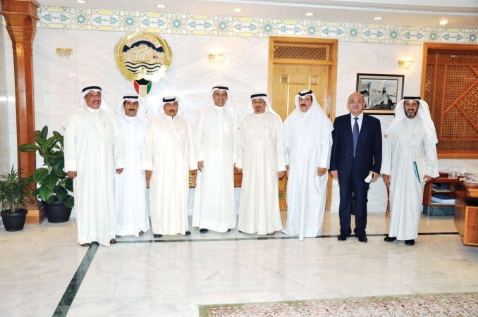 مهلهل الخالد مع اعضاء اتحاد المزارعين ﻿