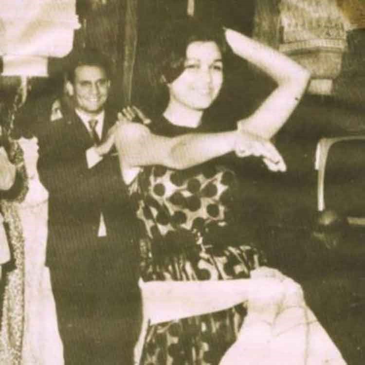 صور نادرة: السندريللا أكبر لغز في حياة العندليب.. هكذا بدأ الحب وهكذا انتهى