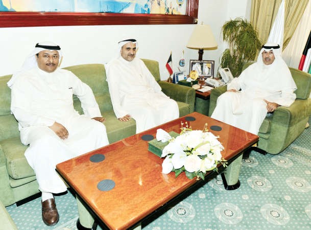 الشيخ فواز الخالد مستقبلا مفيصل الجمعة ومياسين الياسين