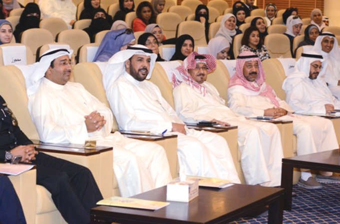 جانب من المشاركين في الورشة