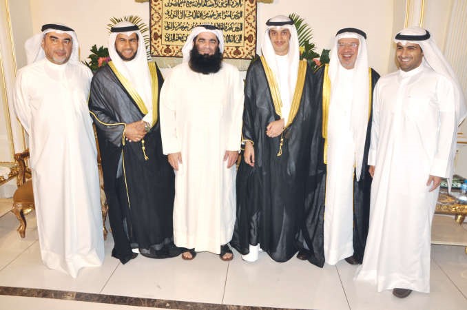 ناصر شمس الدين مباركا﻿