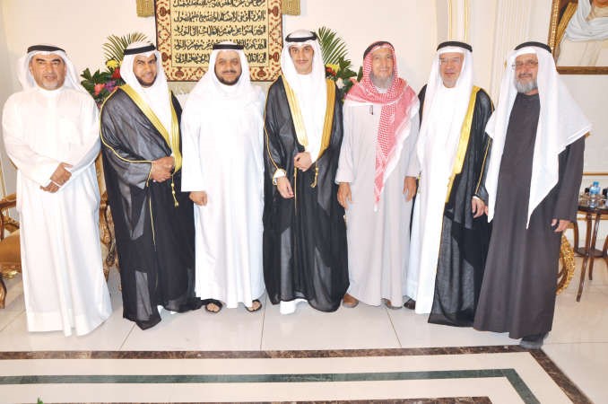 فيصل الجيران ودمحمد الفزيع يباركان﻿