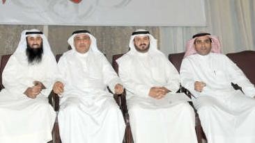 د مطر المطيري متوسطا م سعد المحيلبي وم طلال القحطاني﻿