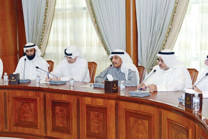 _- وكيل ديوان المحاسبة اسماعيل الغانم اثناء الندوة 