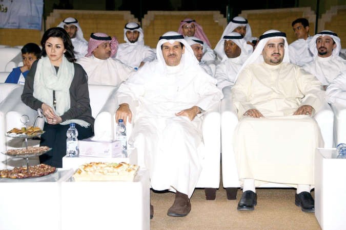 الشيخ سلمان الحمود والشيخة الزين الصباح في مقدمة الحضور 
