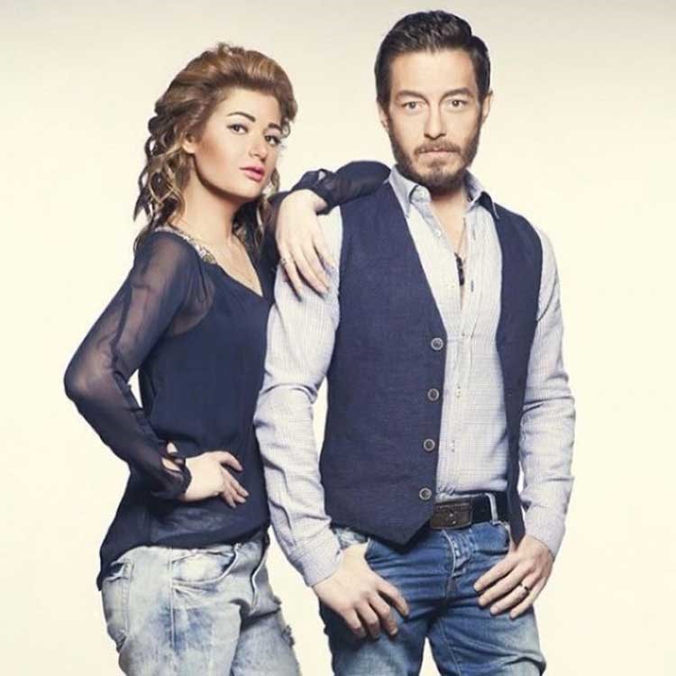 بالصور.. زوجة أحمد زاهر تخطف الأنظار بإطلالتها قبل وبعد خسارة وزنها