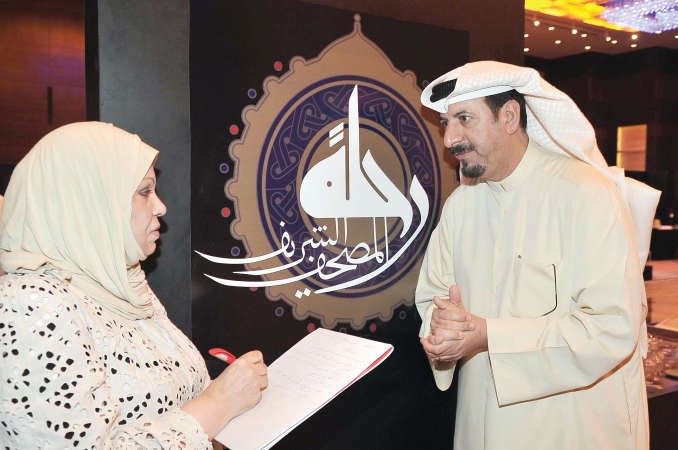 فريد العلي يتحدث للزميلة ليلى الشافعي﻿