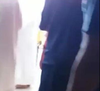 بالفيديو.. هوشة في مستشفى الفروانية بسبب متحرش بطفلة