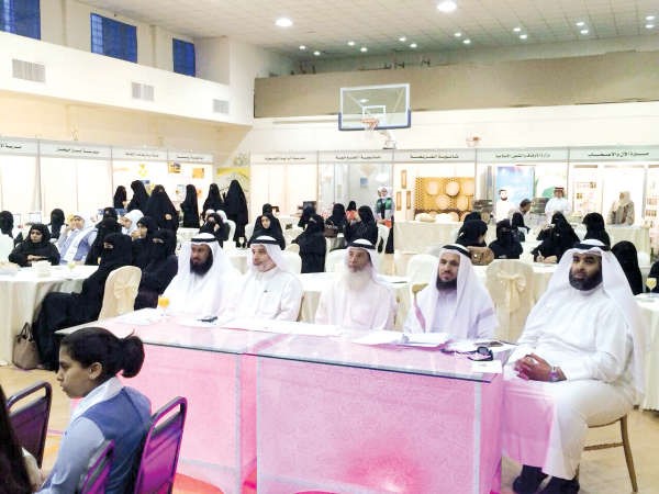 جانب من المشاركين في الملتقى﻿