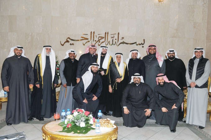 مباركة من الاهل والاصدقاء للمعرس جاسم عبدالرزاق اللوغاني بالمناسبة السعيدة