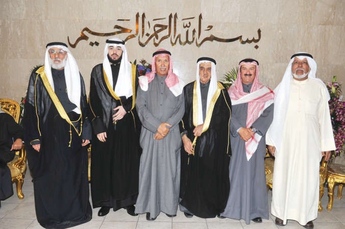 ابراهيم اللوغاني ودمحمد الصرعاوي وعبدالرزاق اللوغاني ومشاري الصرعاوي والمعرس ووالد العروس