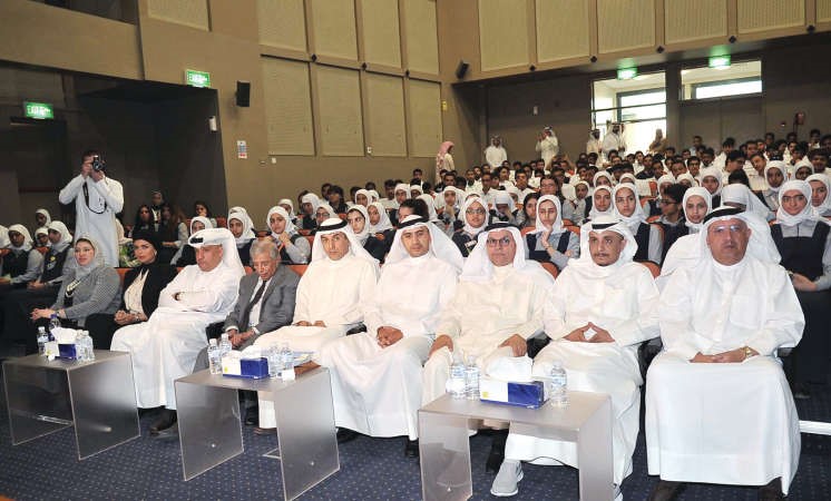 دهيثم الاثري ودحامد العازمي في مقدمة الحضورعلاء ابو الندى
