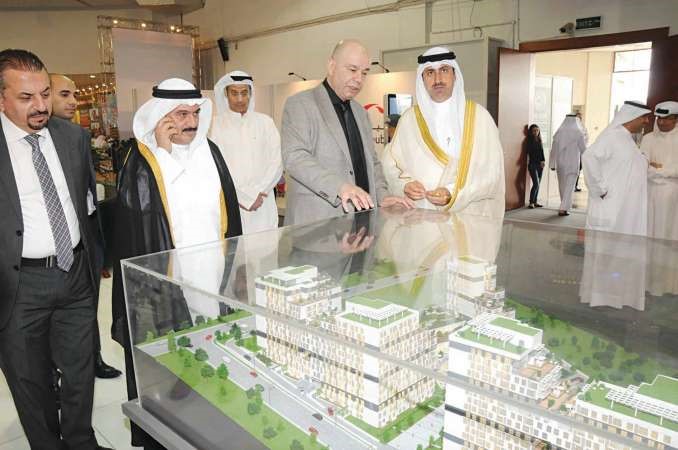 الشيخ نمر الصباح امام مجسم لاحد المشاريعمحمد خلوصي