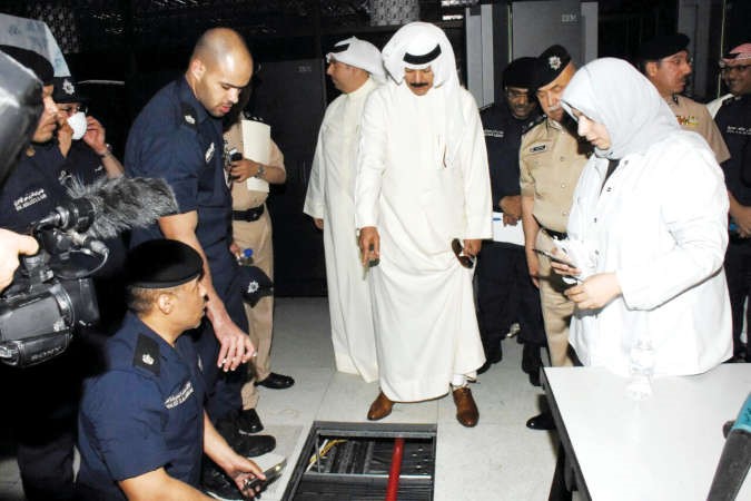 الشيخ محمد الخالد يوجه نحو سرعة اعادة الخدمة في مركز نظم المعلومات﻿