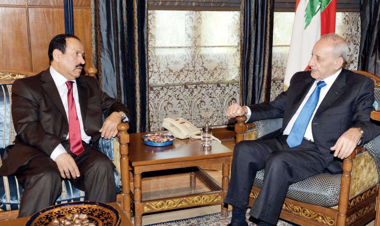 رئيس مجلس النواب نبيه بري مستقبلا السفير السعودي علي عواض عسيري في عين التينة محمود الطويل 
