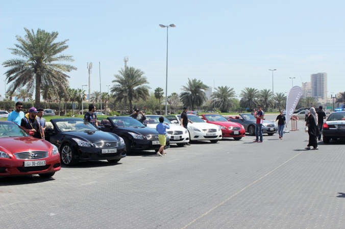 «إنفينيتي البابطين» نظمت مسيرة لسيارات Q60 المكشوفة الفاخرة