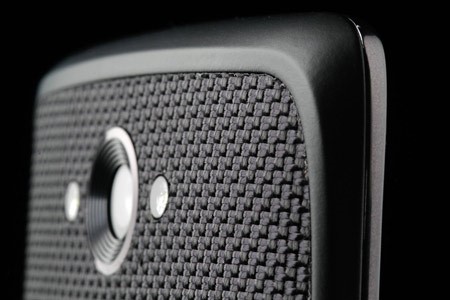 إستكشف هاتف «‏Motorola DROID Turbo» الجديد