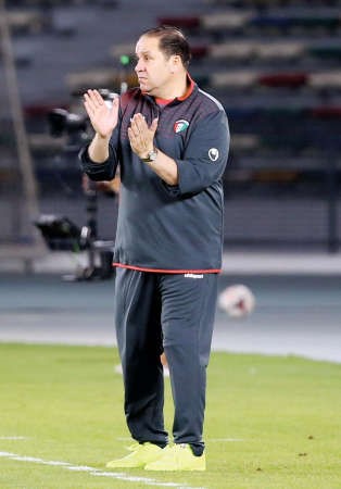 معلول لـ«الأنباء»: باب الأزرق مفتوح لأي لاعب.. وهدفنا التأهل إلى مونديال روسيا