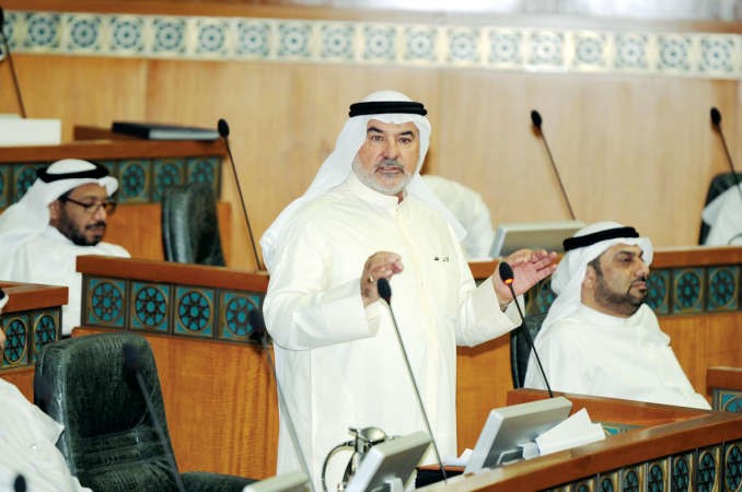 صالح عاشور
