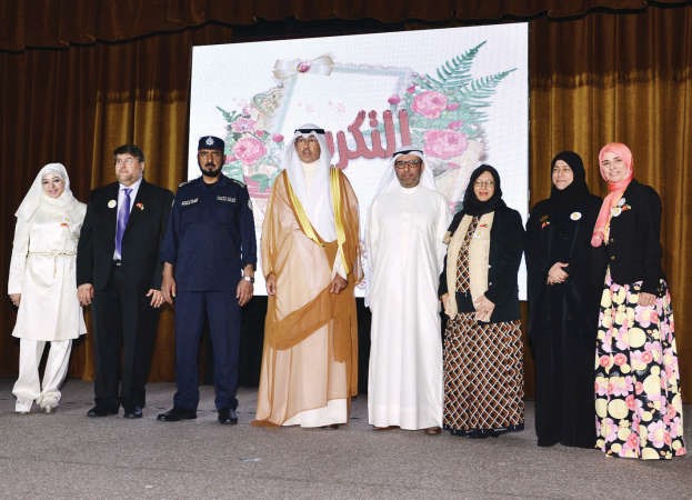الشيخ فواز الخالد اثناء الاحتفال باختتام فعاليات الحملة التوعوية الثالثة لبرنامج الاحمدي لصحة الفم والاسنان 
