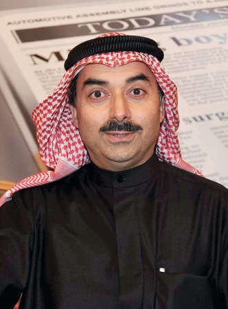 الكاتب وليد الاحمد