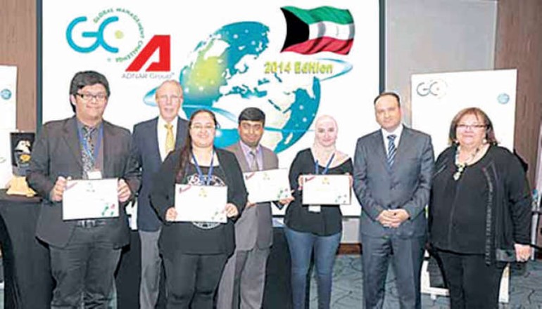 فرق الجامعة الاميركية في الكويت د جون راسل، ود ايمن حداد﻿