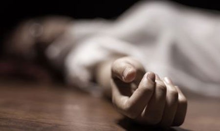تجاهل عجوزا تحتضر في طريقه.. فكانت المفاجأة كبيرة