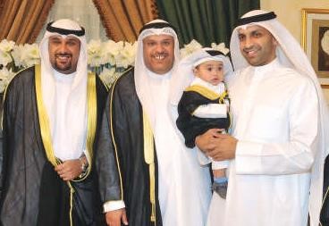 عبدالرحمن السند ونجله فهد يهنئان
