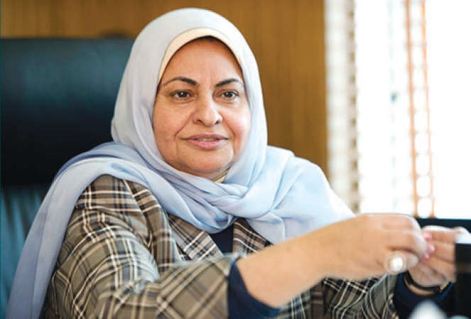 سارة اكبر
