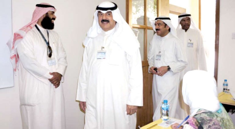 خالد الجارالله اثناء زيارته التفقدية لمعهد سعود الناصر