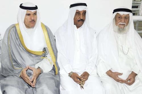الحزن يخيم على وجه الشيخ سلمان الحمود والفنانين محمد المنيع ومحمد جابر