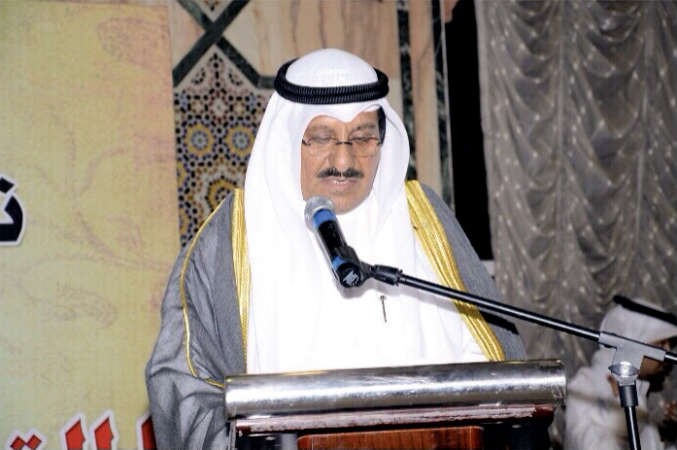 دبراك النون متحدثا للطلبة
