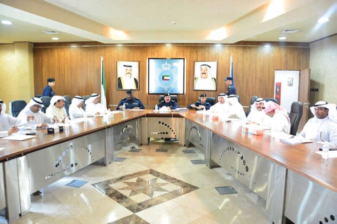 اللواء عبدالفتاح العلي مترئسا الاجتماع