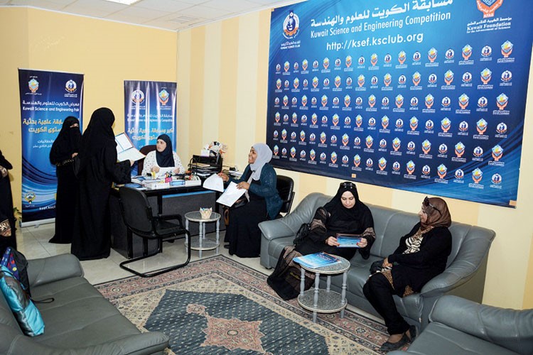 بعض المشاركات في المسابقة