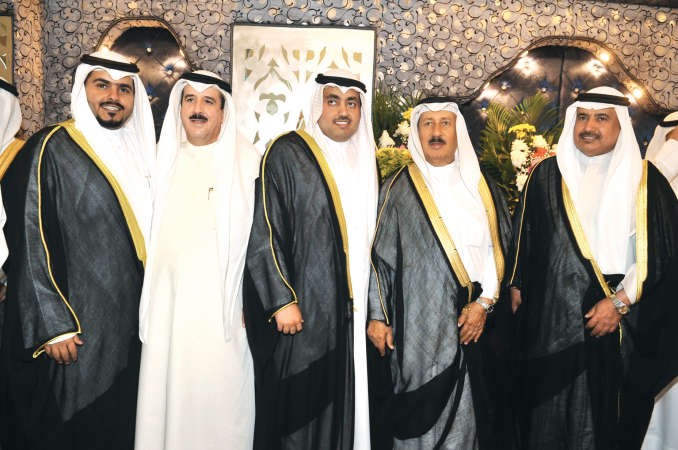 جواد بوخمسين وفيصل الغريب يباركان﻿