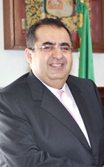 السفير عادل العيار﻿